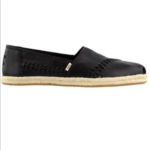 TOMS BLACK LEATHER WOMENS ESPADRILLES